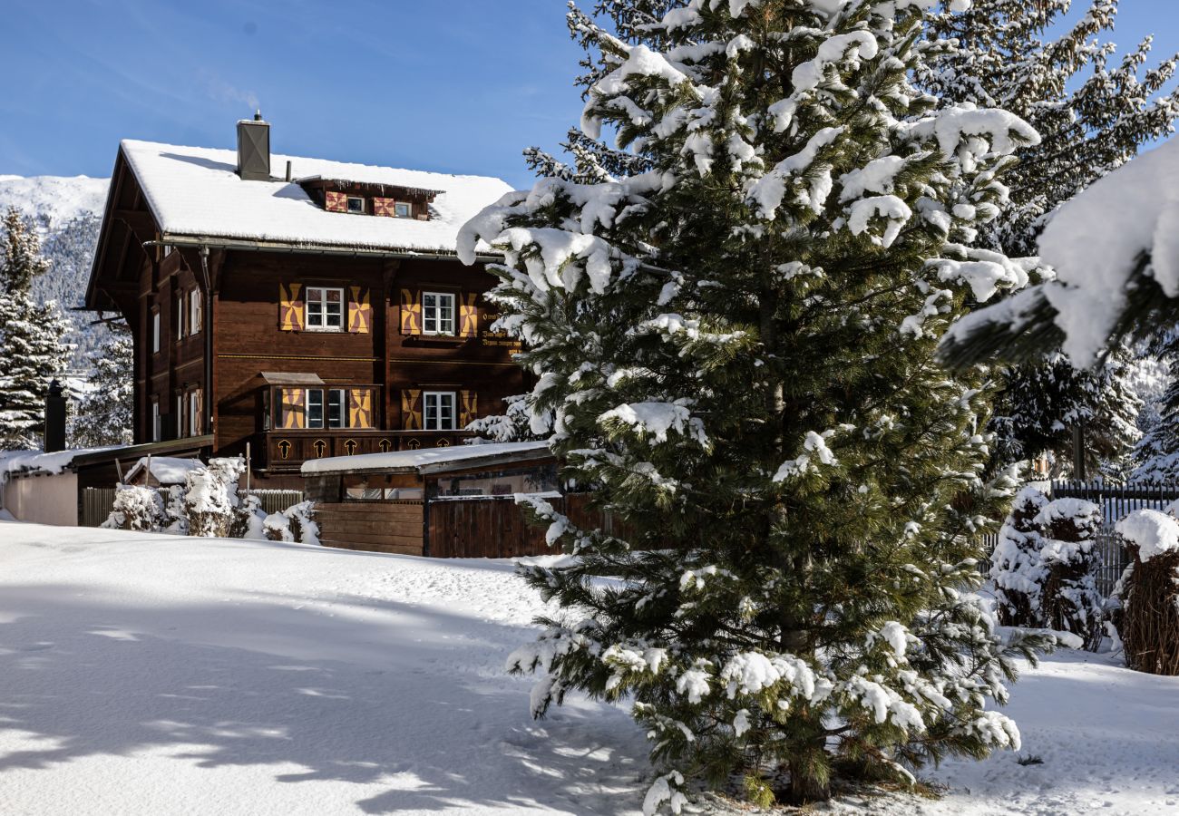 Ferienwohnung in Celerina/Schlarigna - Chesa Soldanella OG - Gemütliche Wohnung im Holzchalet nahe der Bergbahnen und Skipisten